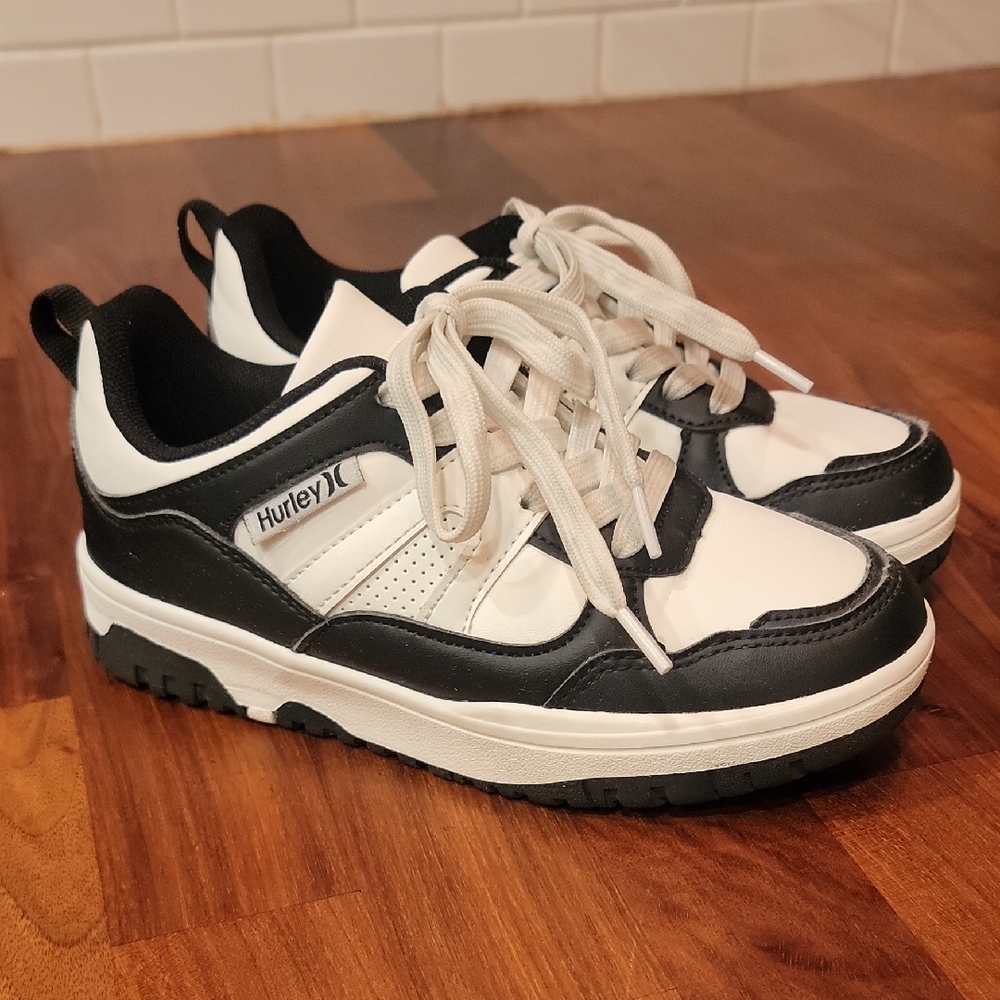 Hurley Boy's Black and White Sneakers